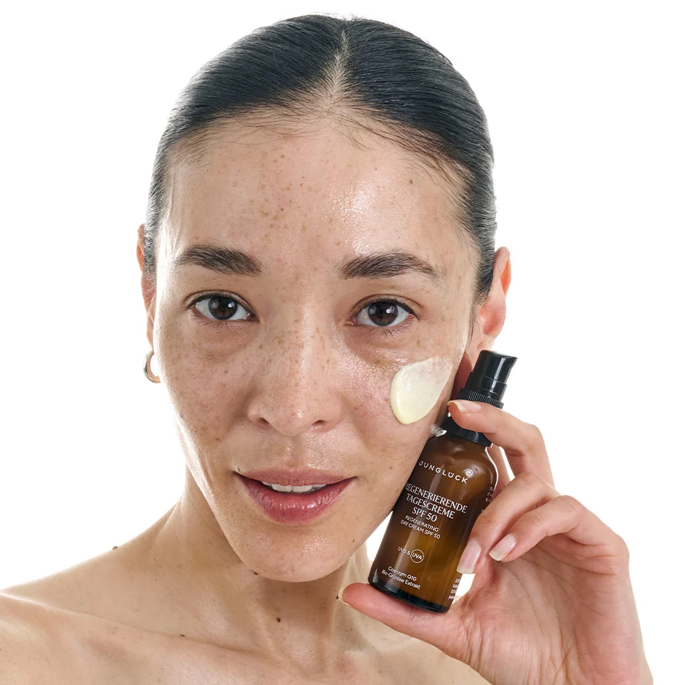 Regenerating daily cream SPF 50